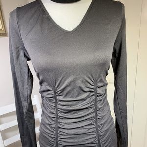 Belldini Gray Long Sleeve V-Neck Pullover Top
